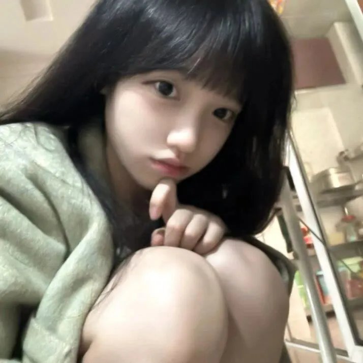 隔壁的吸血鬼美眉
